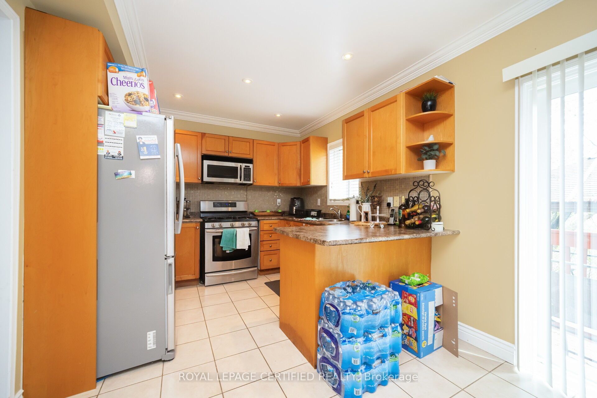 12 Sunnybrook Crescent