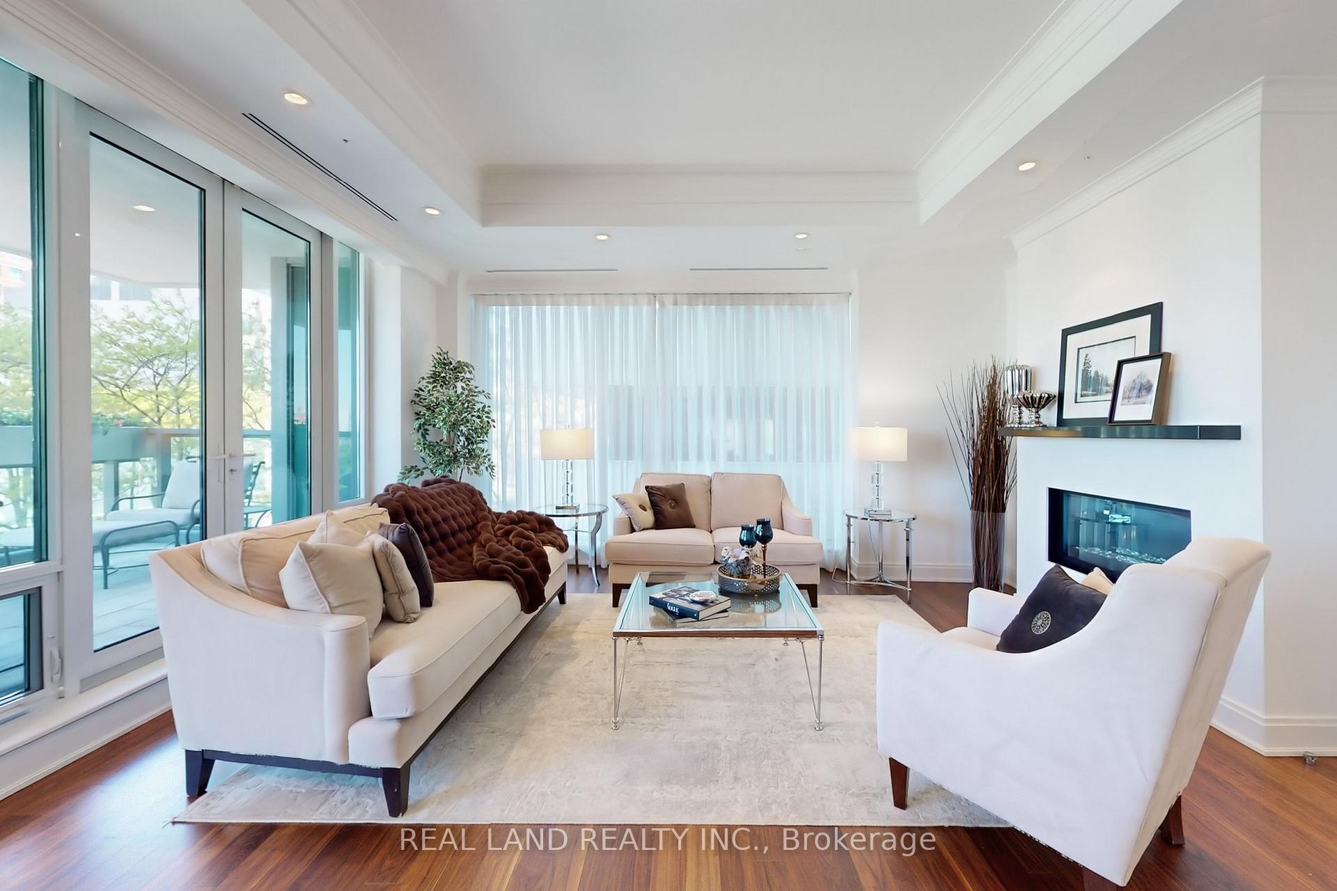 2 Bedrooms Condo at 206 Bloor, Toronto For sale