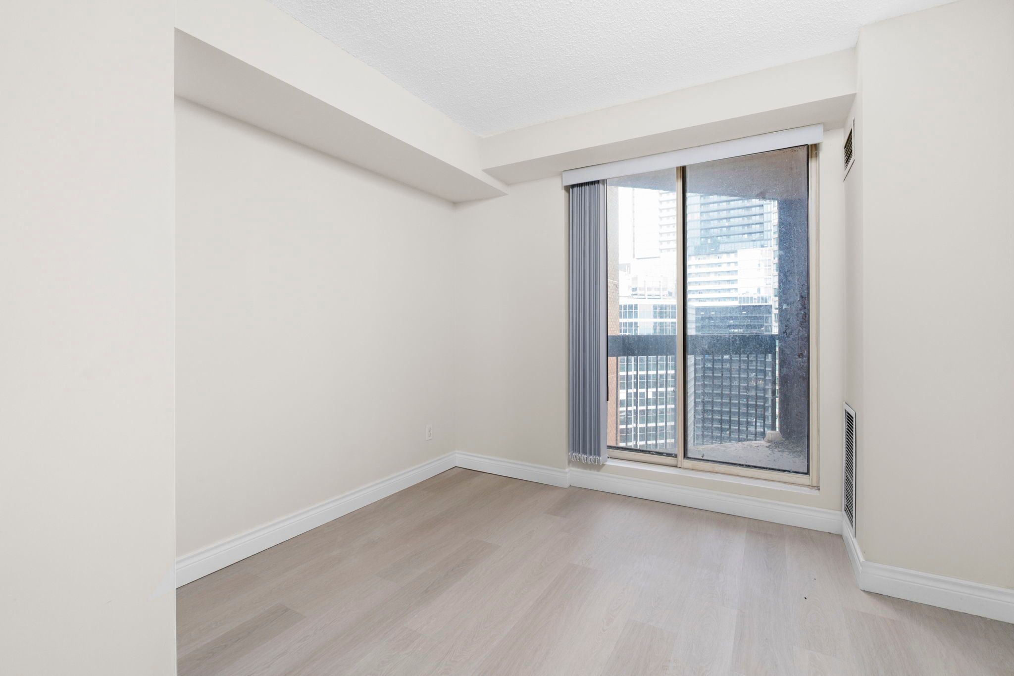 633 Bay Street 2401