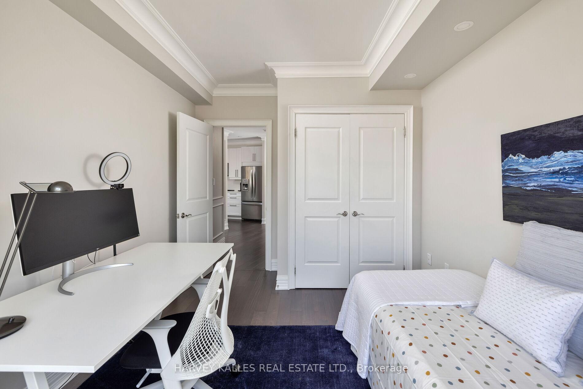 2 Bedrooms Condo at 3085 Bloor, Toronto For sale
