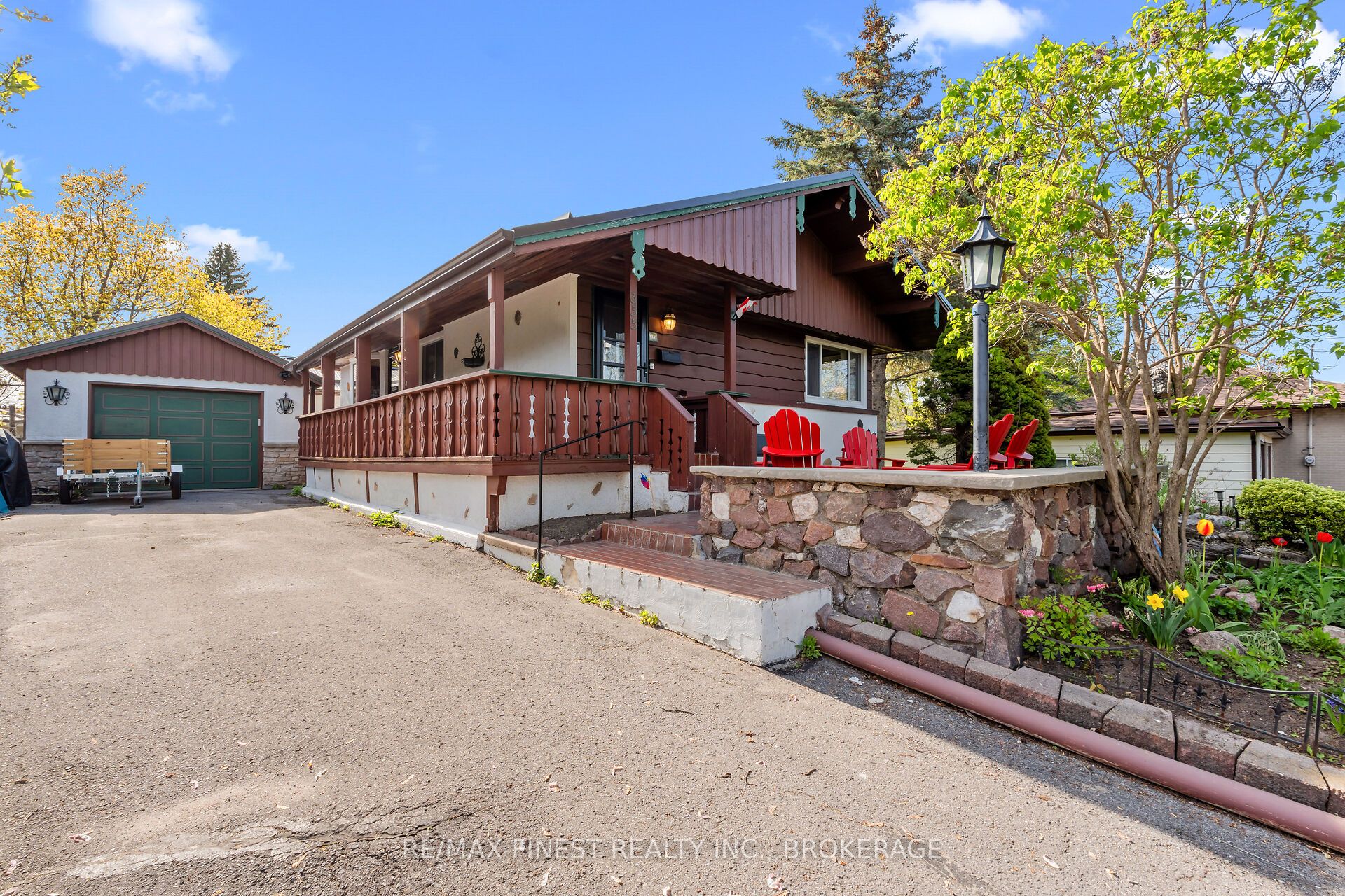 355 Lakeview Avenue, Kingston, ON K7M 3V9