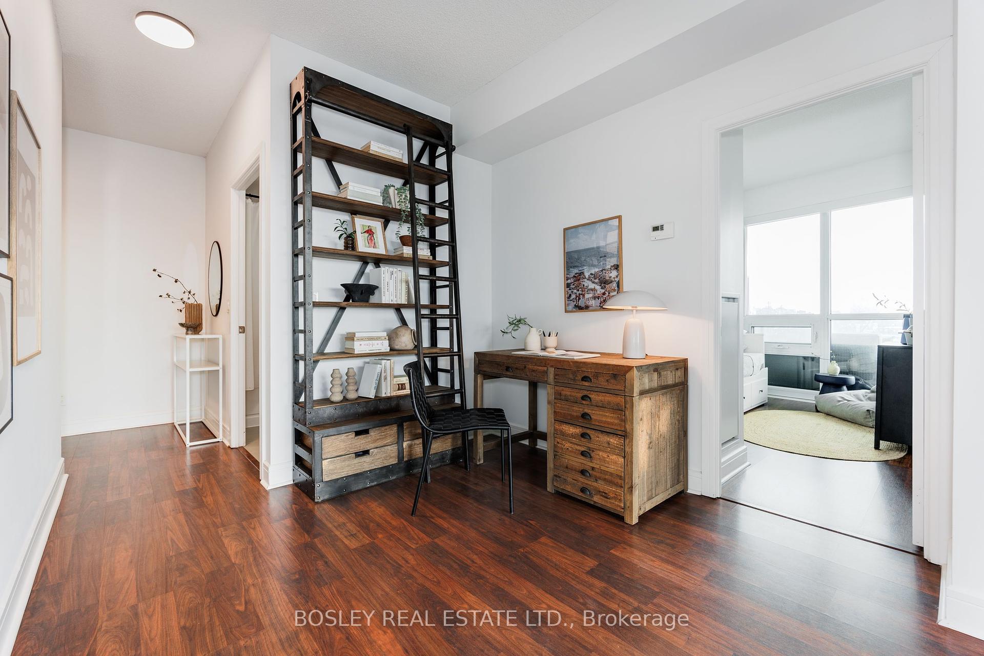 3 Bedrooms Condo at 35 Brian Peck, Toronto For sale