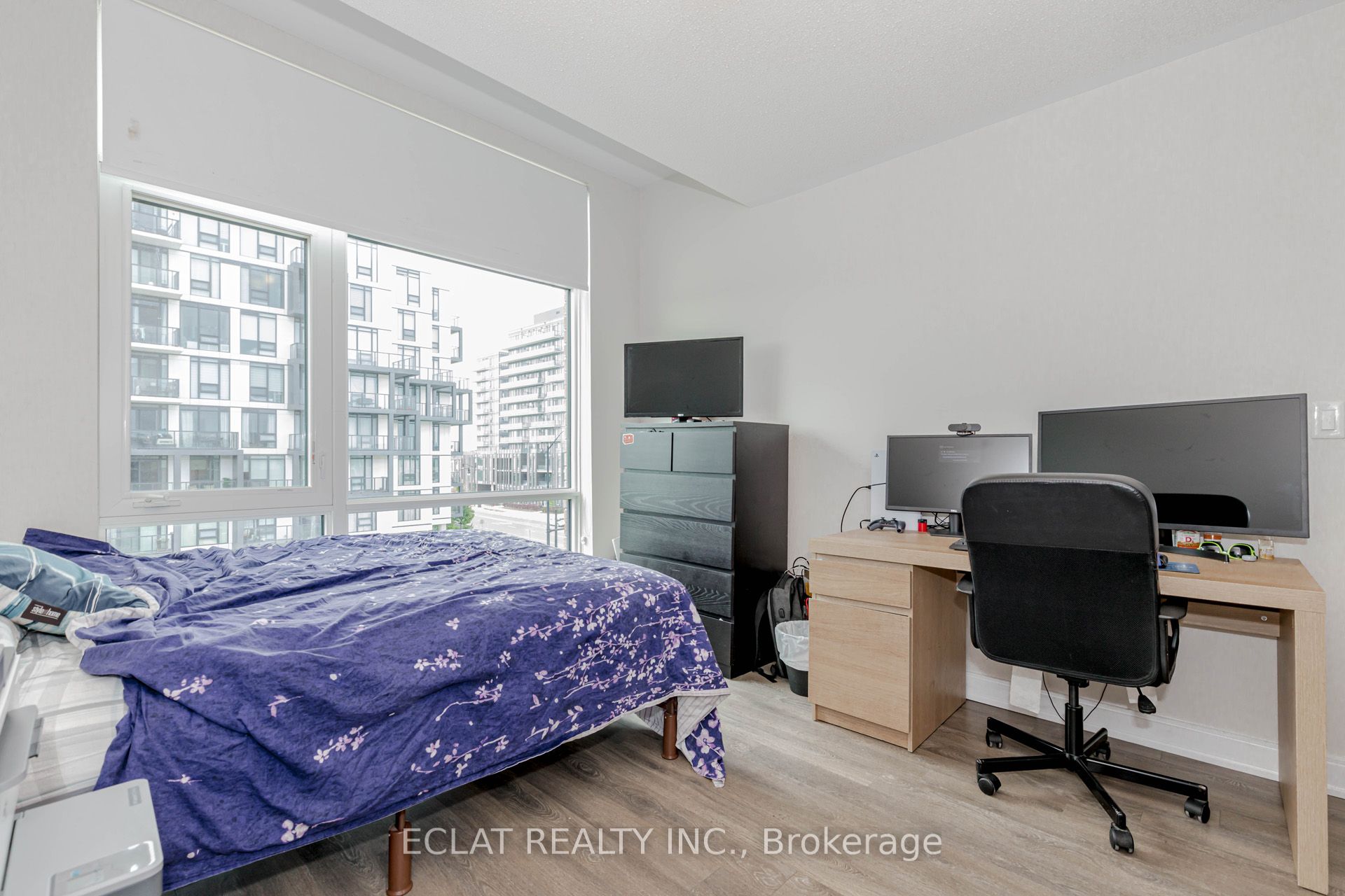100 Dufay Road, #100