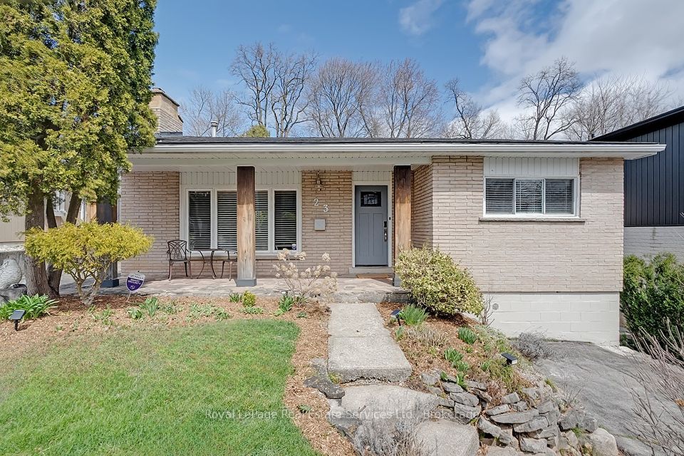 23 Lorne