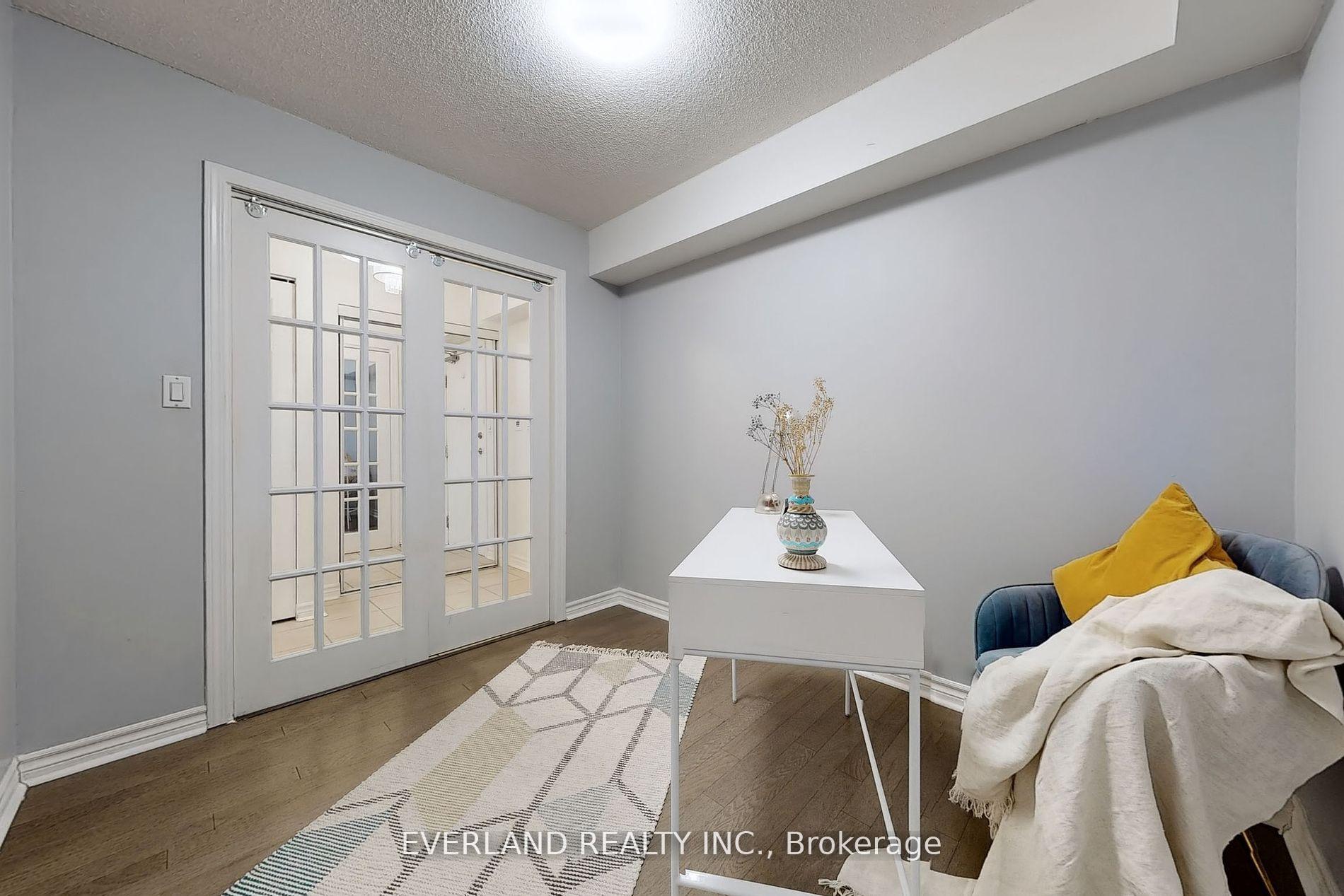 2 Bedrooms Condo at 1 Rean, Toronto For sale
