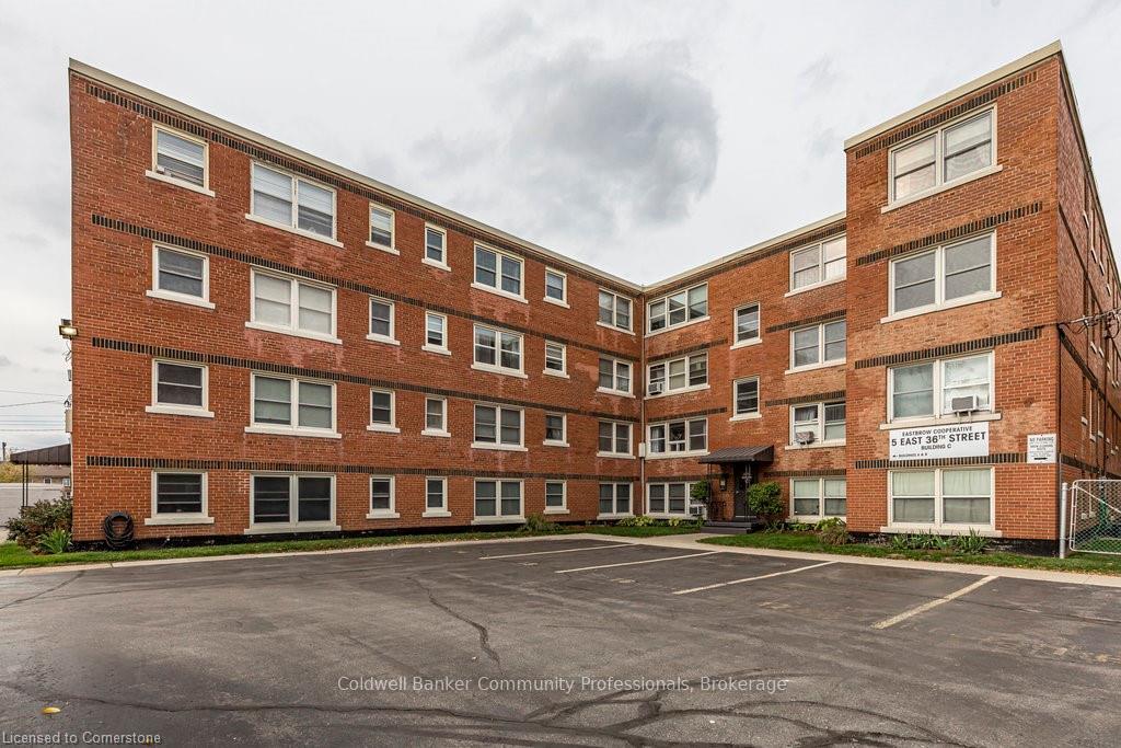 2 Bedrooms Co-op at 5 East 36th,  Hamilton For sale