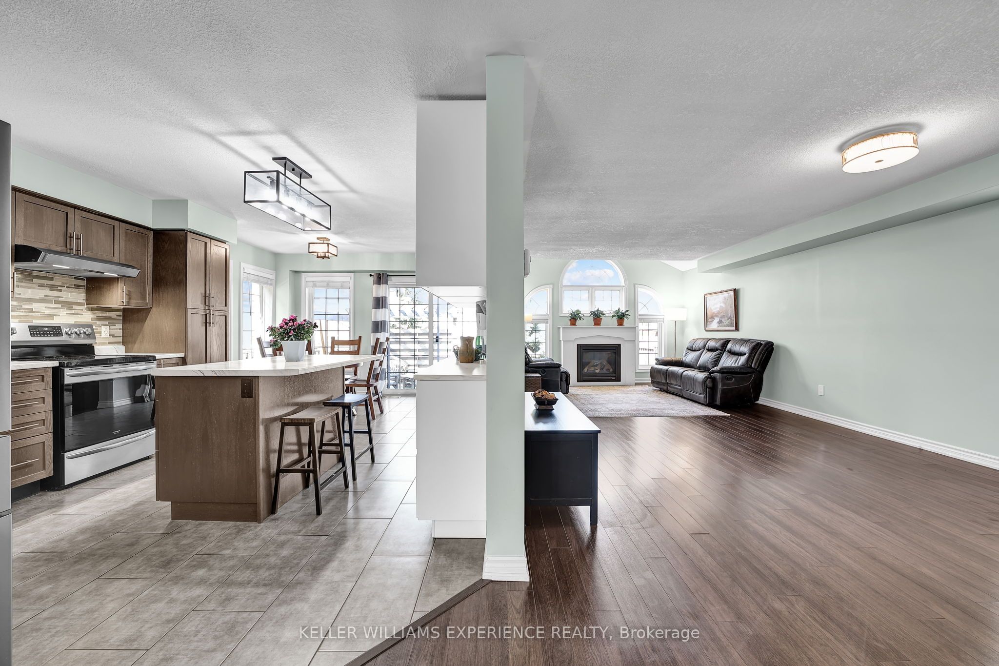 13 KAYLA Crescent