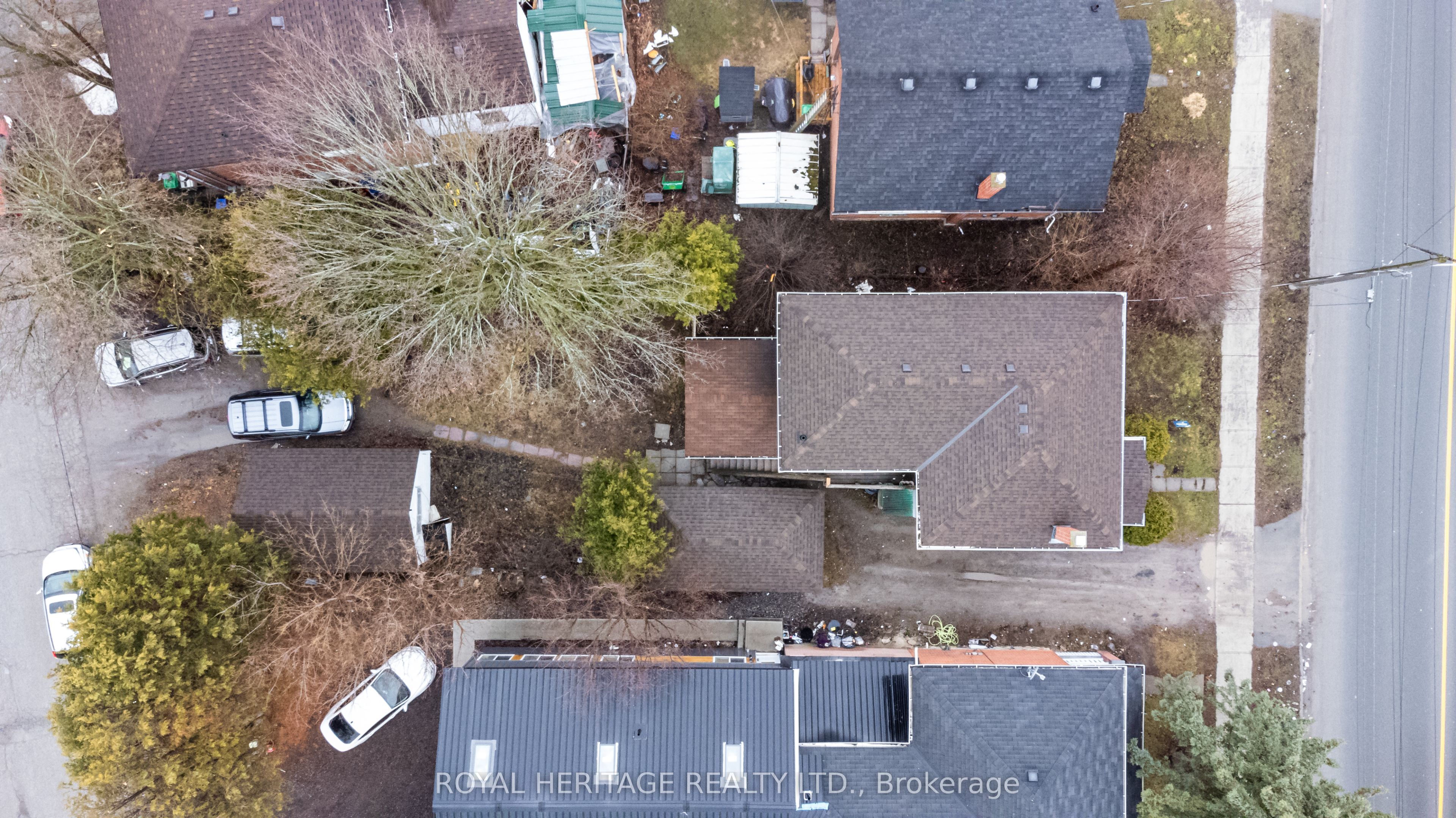 364 Parkhill Road, Peterborough North, ON K9H 3J1