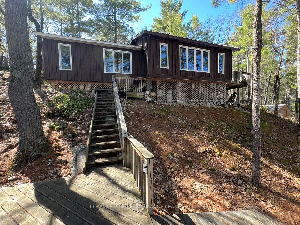 319 BAYVIEW LODGE
