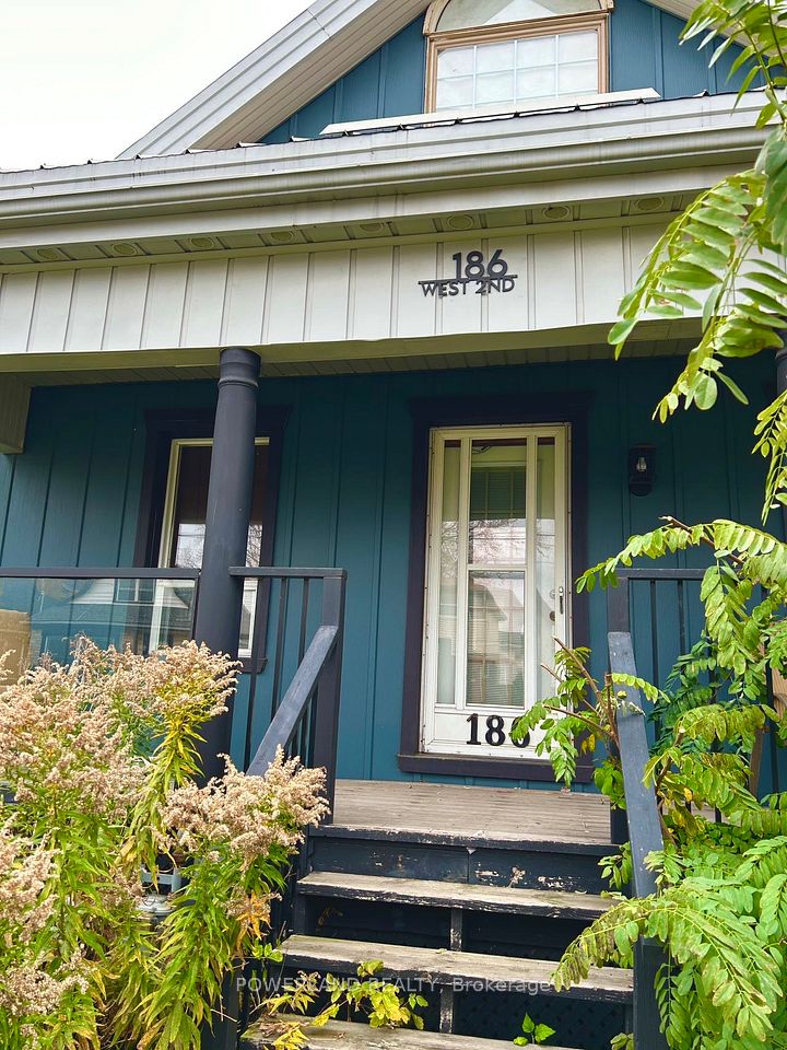 #Lower - 186 West 2nd Street, Hamilton, ON L9C 3G1