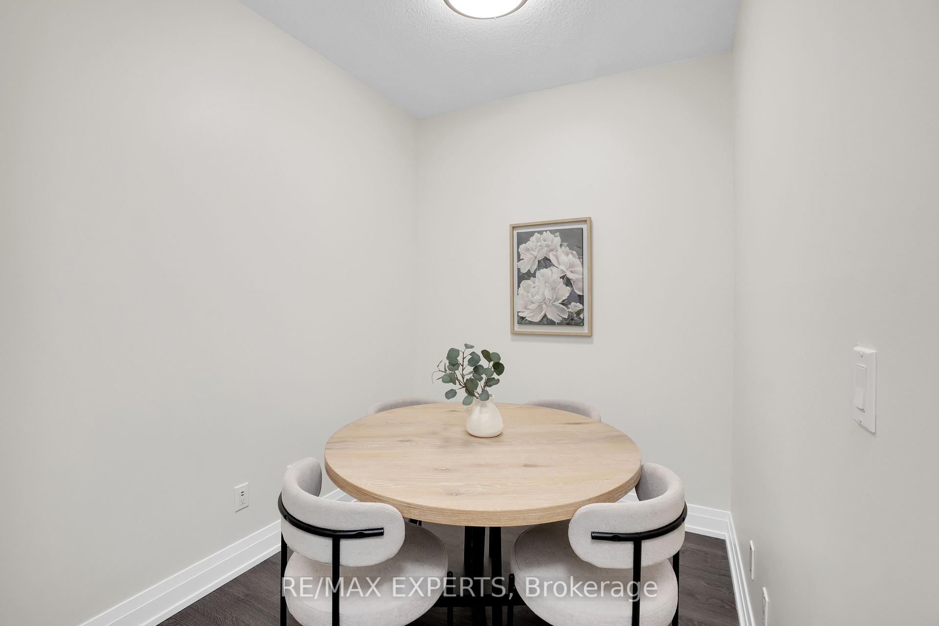 2 Bedrooms Condo at 3700 Highway 7, Vaughan For sale