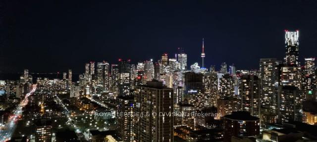3 Bedrooms Condo at 159 Wellesley, Toronto For sale