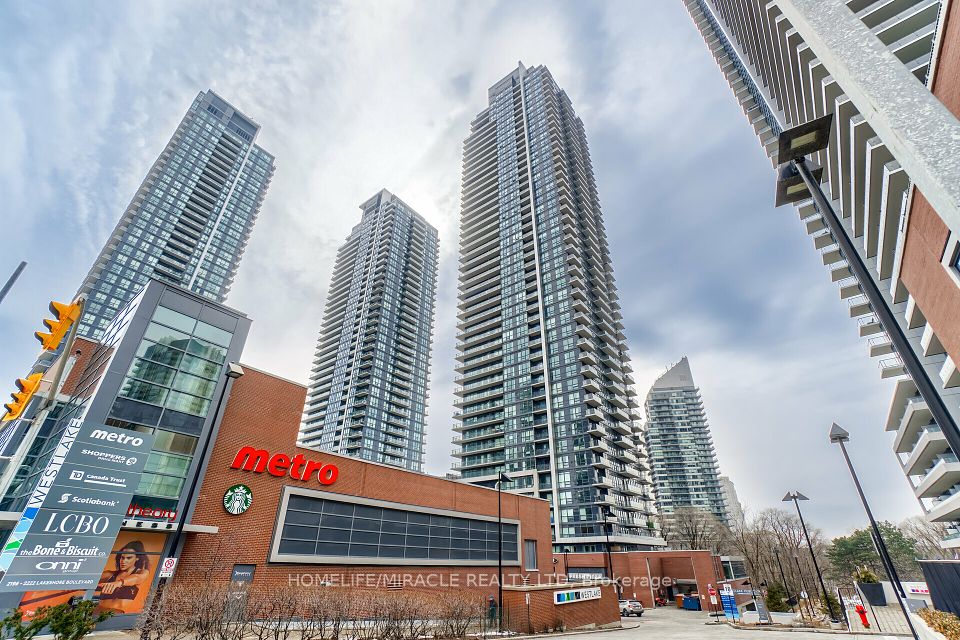 2220 LAKE SHORE
