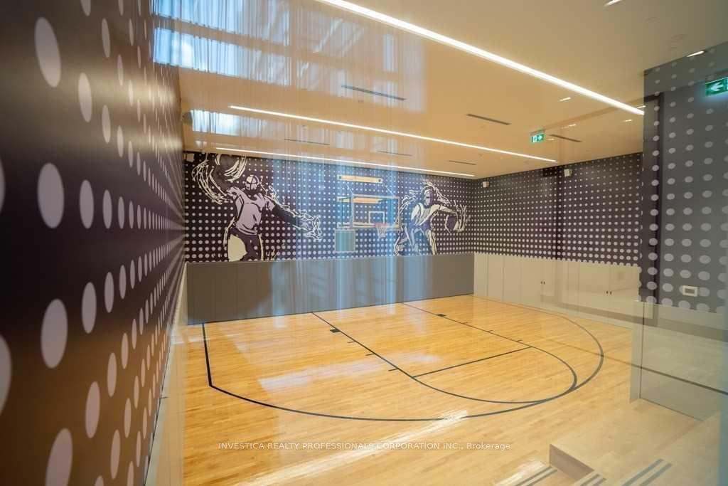 2 Bedrooms Condo at 9 Mabelle,  Toronto For sale
