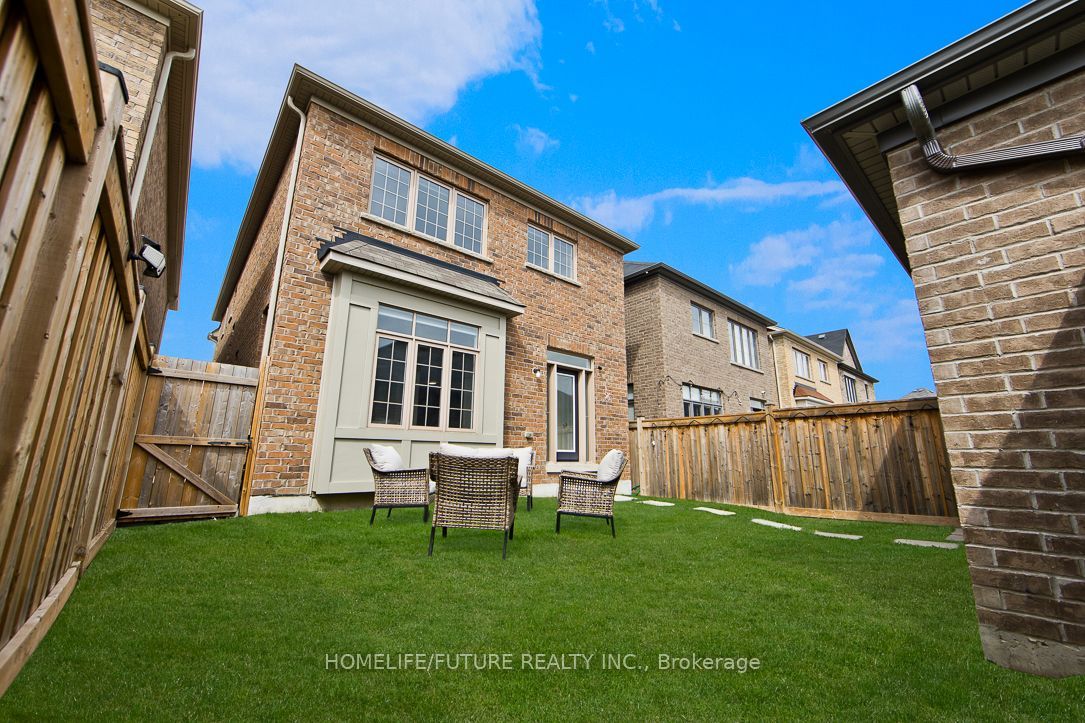 35 Gordon Landon Drive