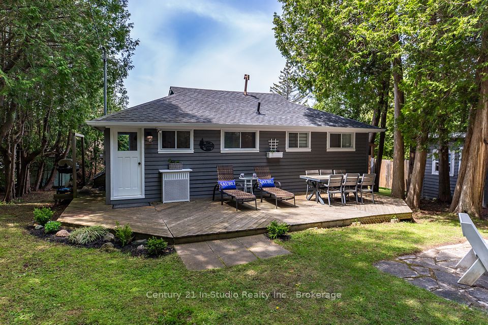 6 Fergus Avenue, South Bruce Peninsula, ON N0H 2G0