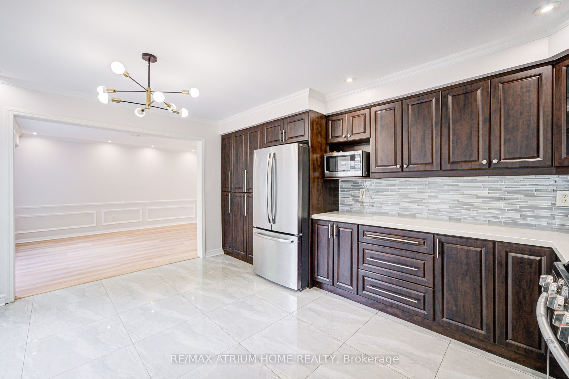 2293 Oakhaven Drive