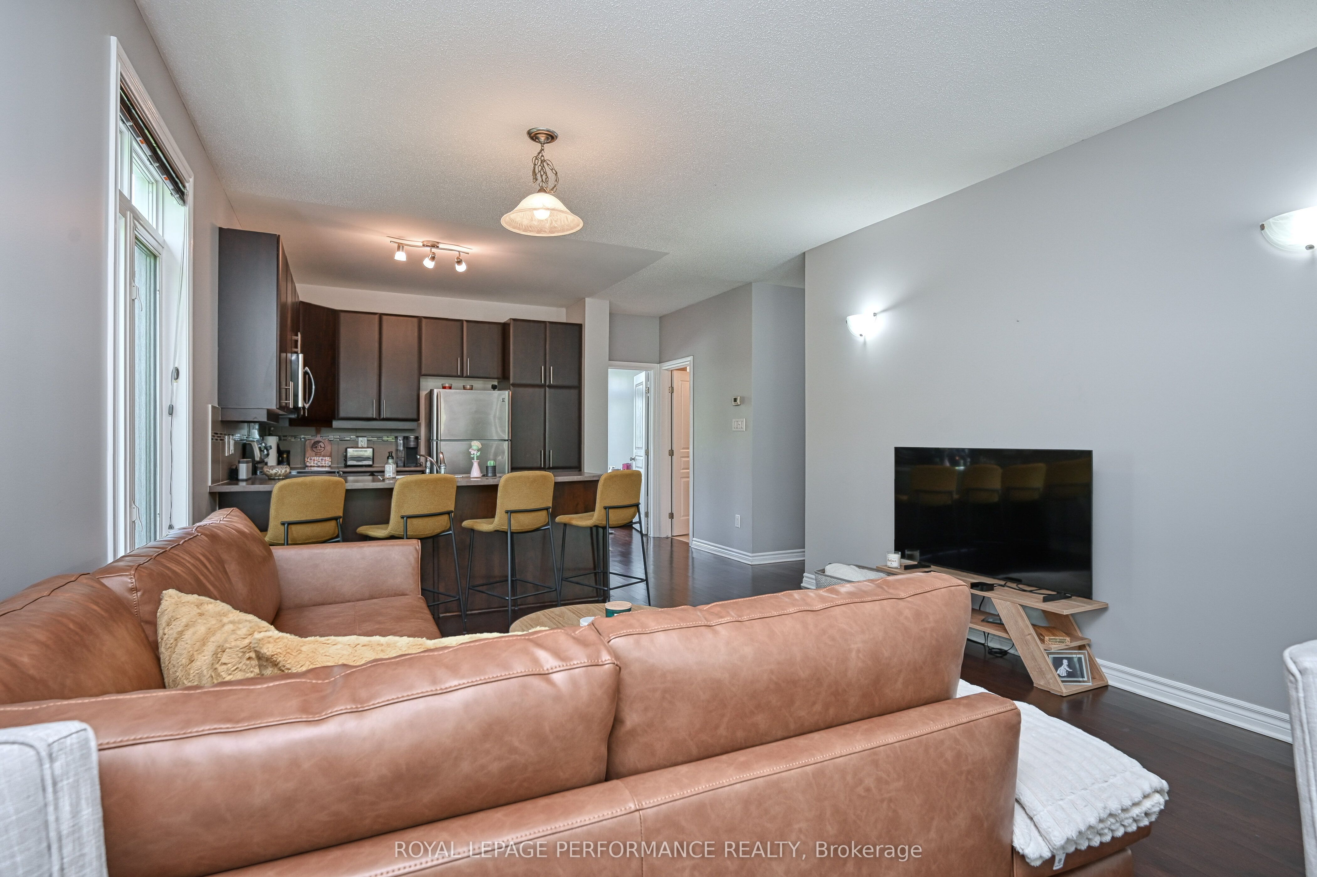 76 Stonehaven Drive, #A