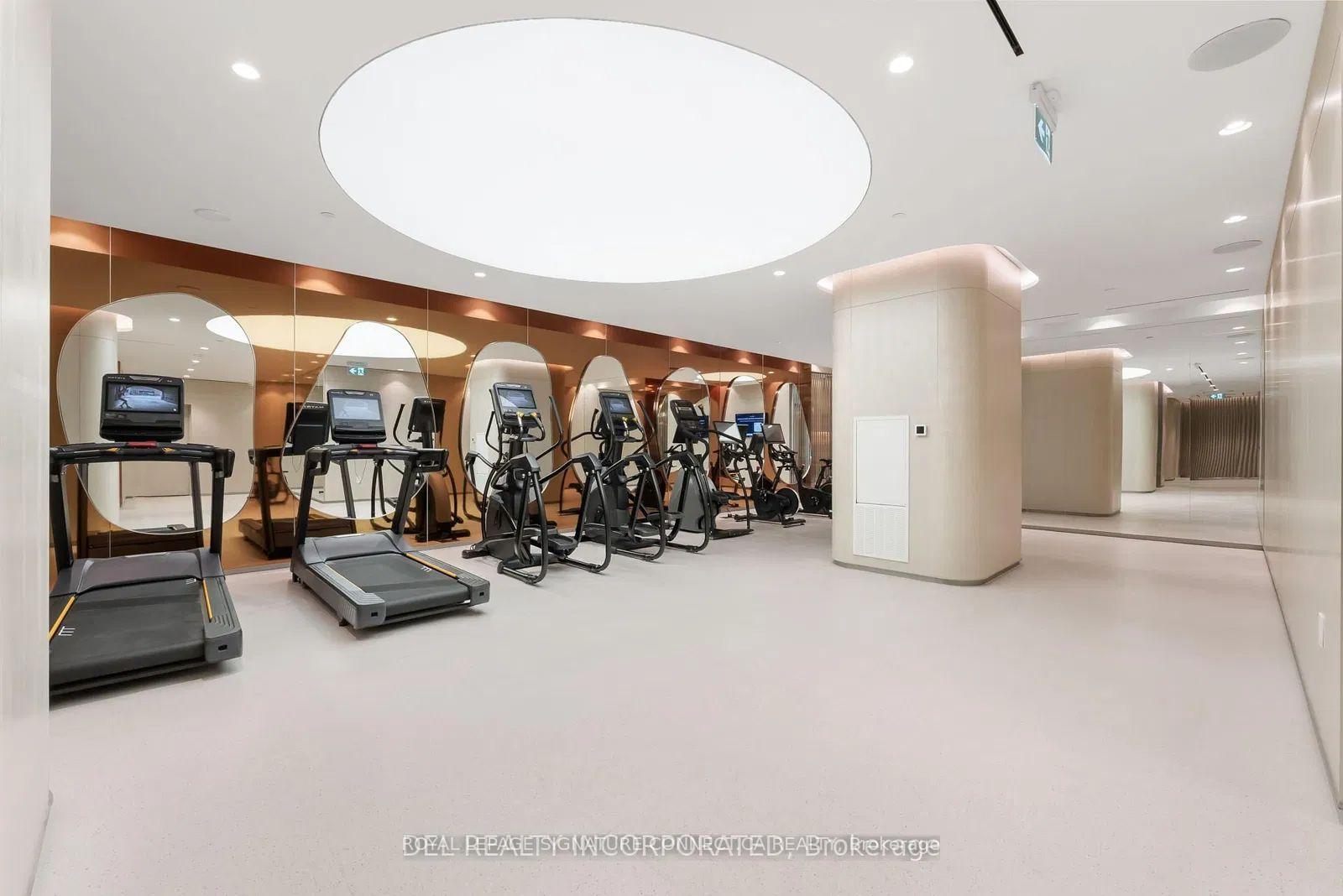 2 Bedrooms Condo at 155 Merchants Wharf, Toronto For sale