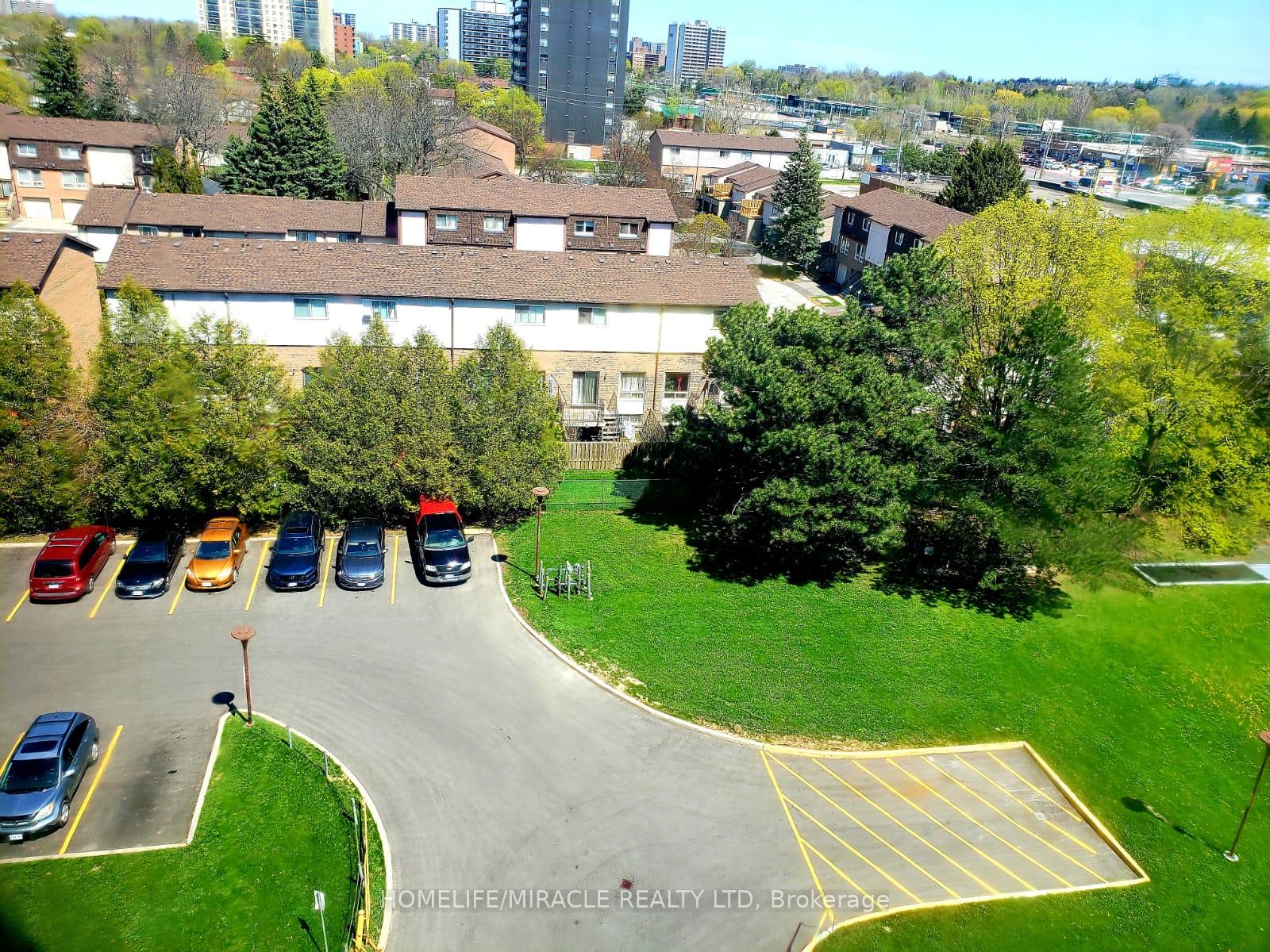 2 Bedrooms Condo at 121 Trudelle, Toronto For sale