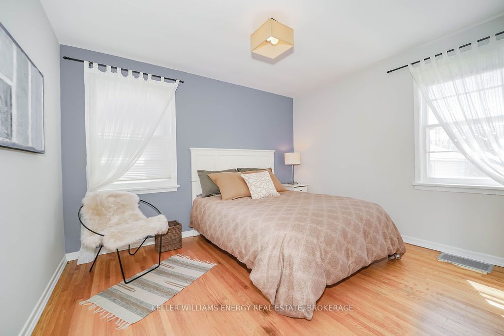 71 Pontiac Avenue