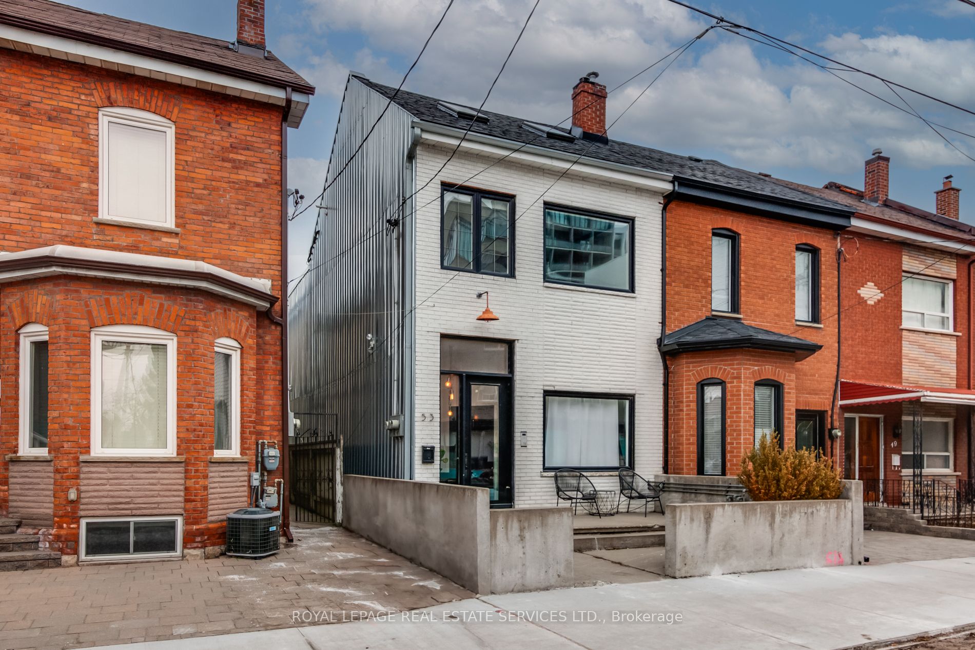 53 Gladstone Avenue, #2
