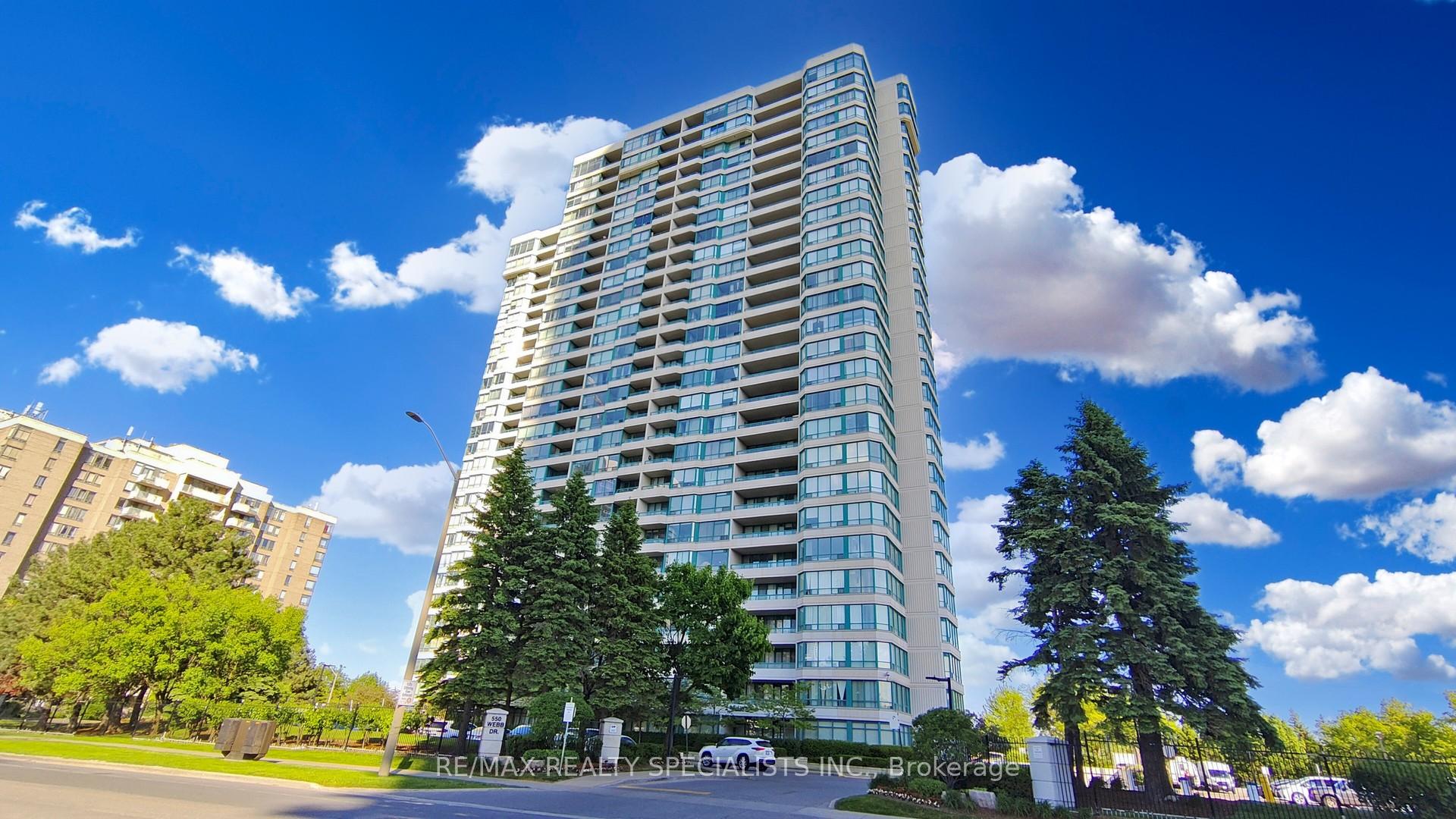 3 Bedrooms Condo at 550 Webb, Mississauga For sale