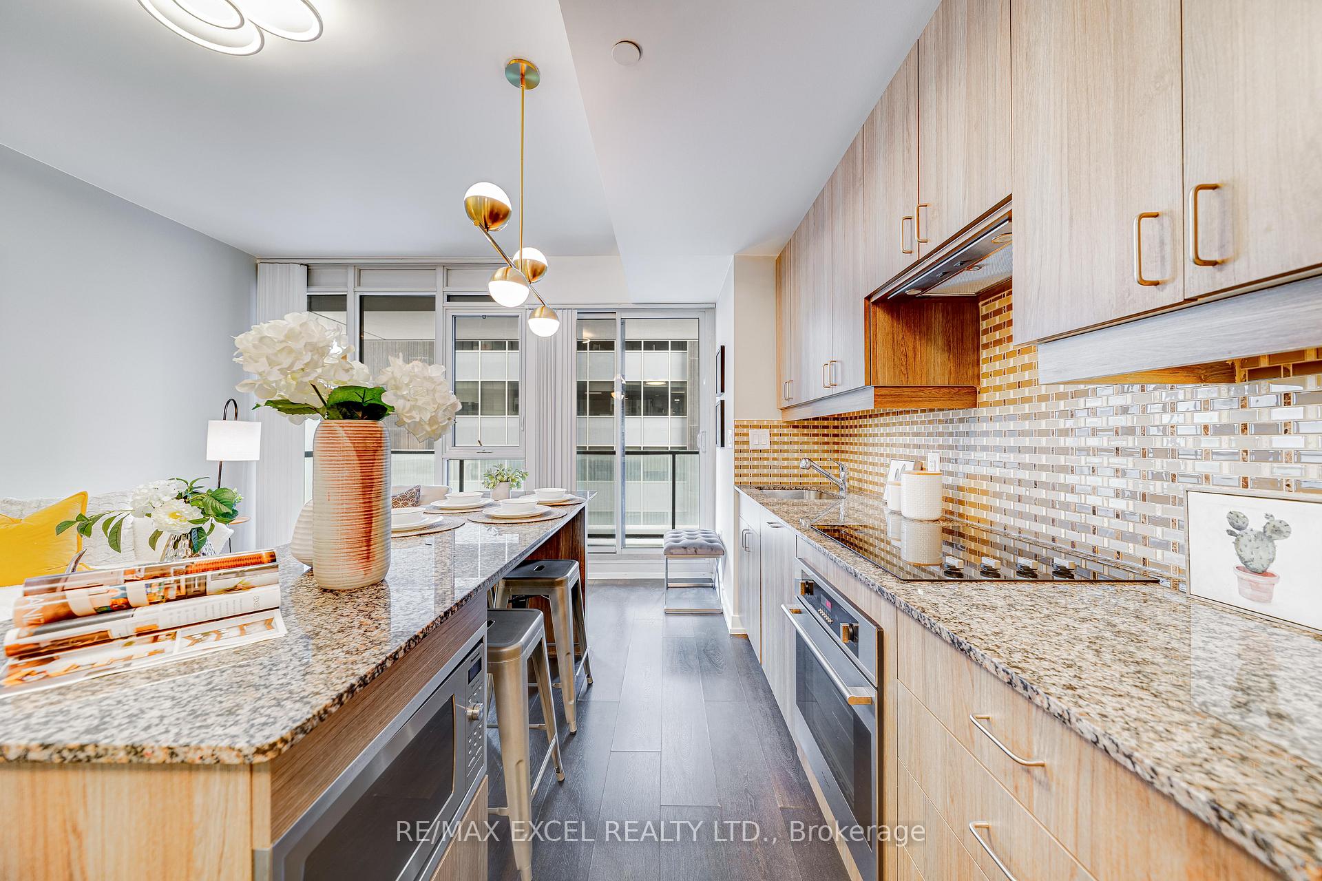 1 Bedroom Condo at 426 University,  Toronto For sale