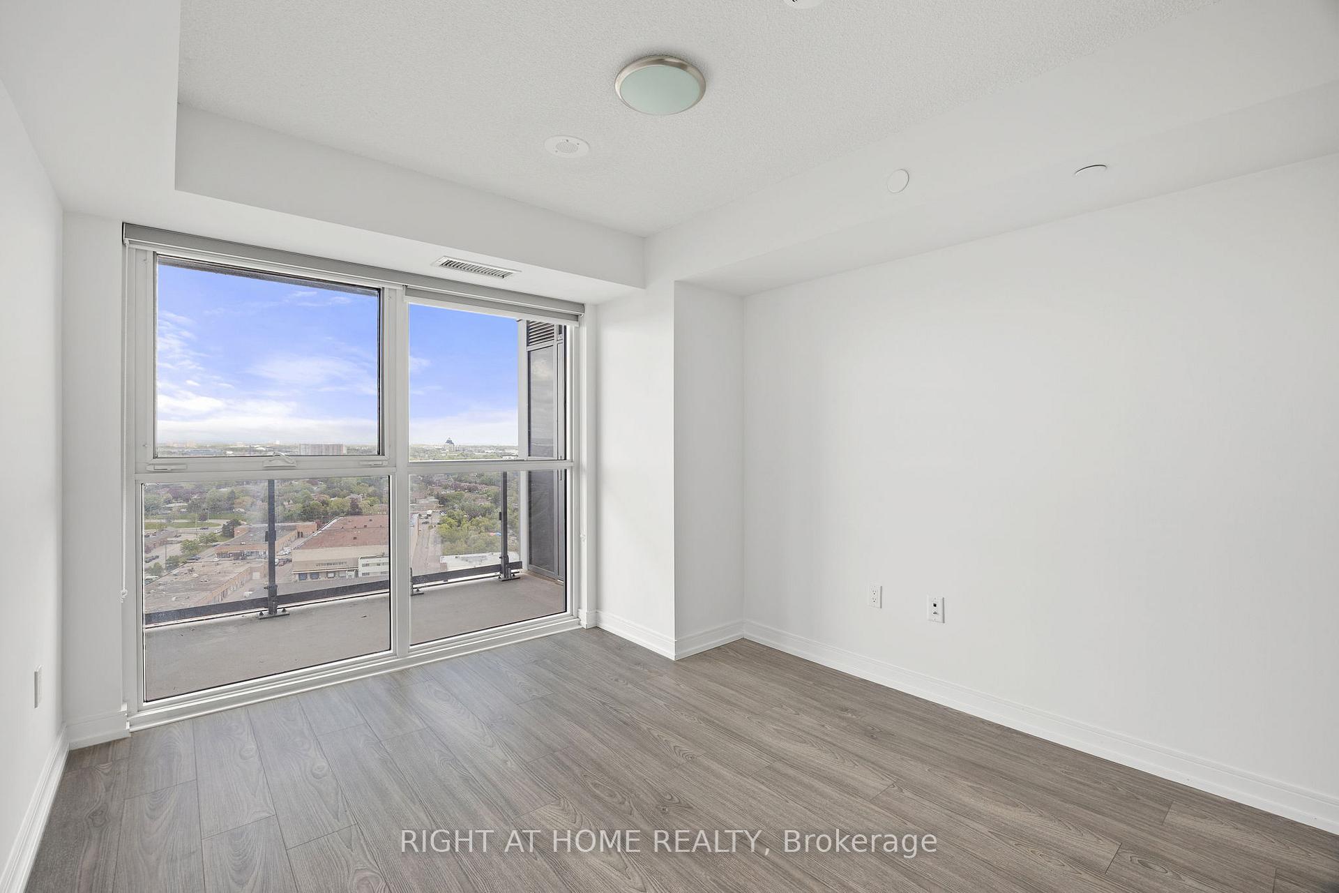 2 Bedrooms Condo at 225 Village Green, Toronto For sale