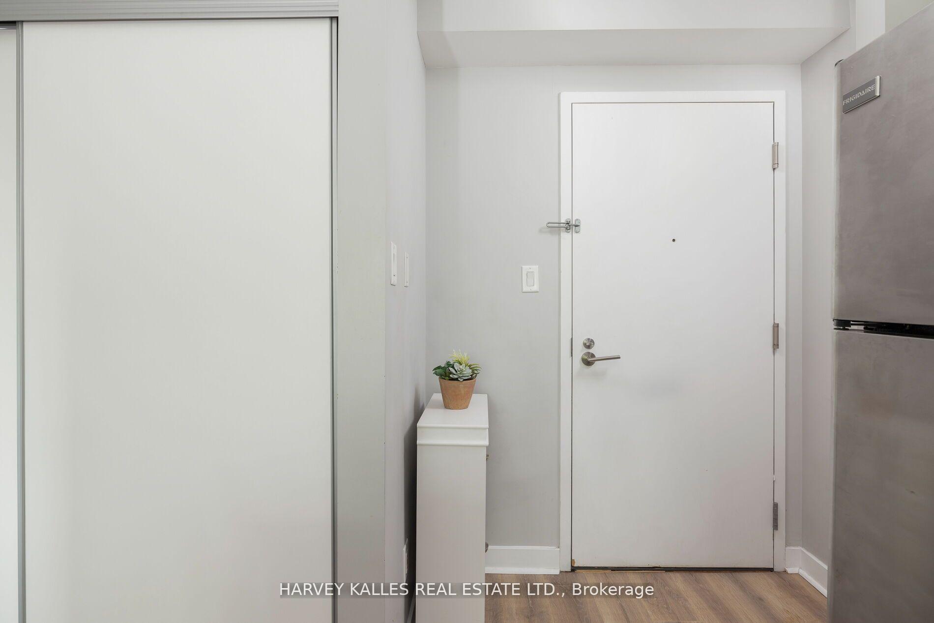 1171 Queen Street W 312