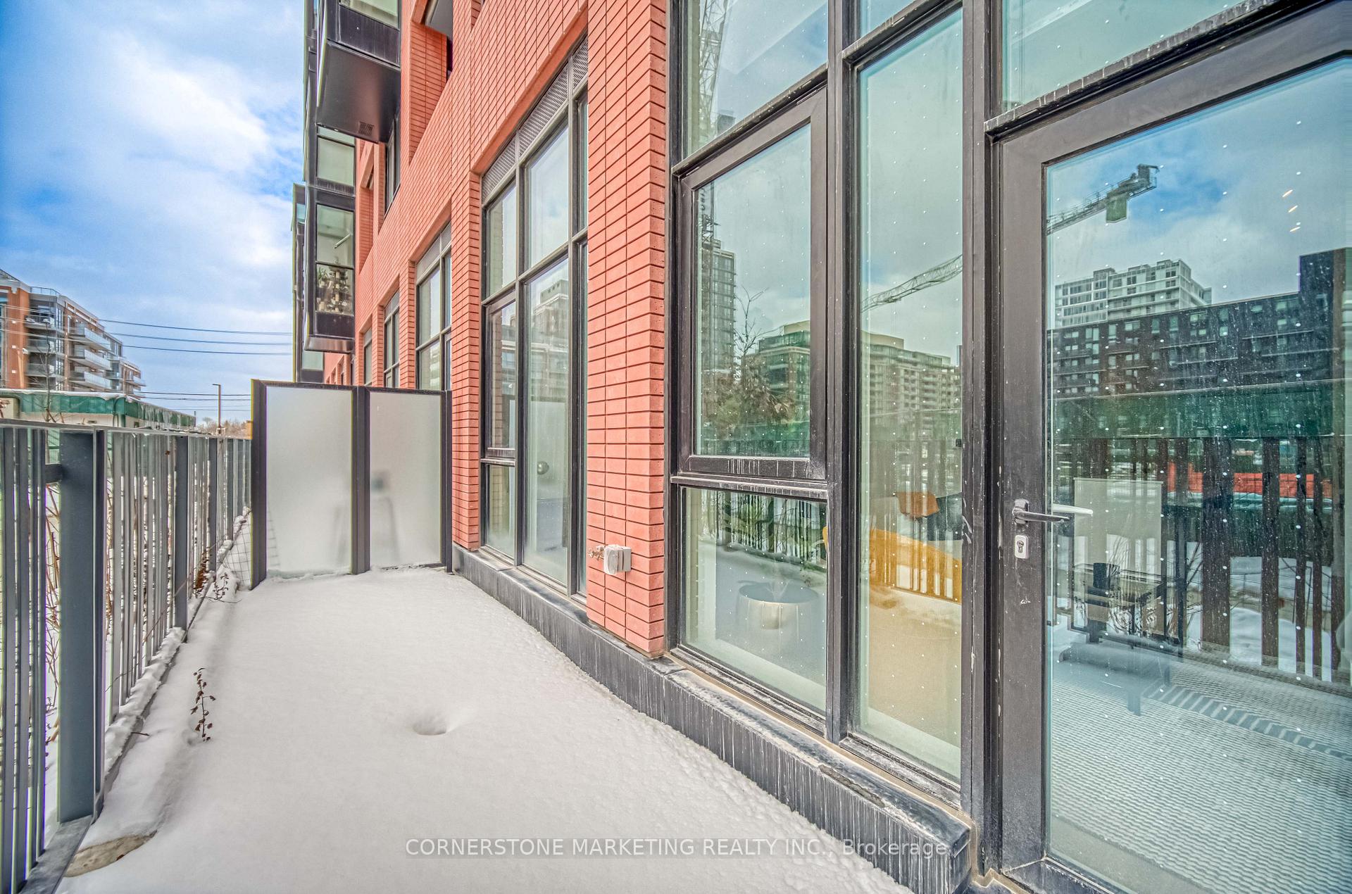 3 Bedrooms Condo at 8 Tippett,  Toronto For sale