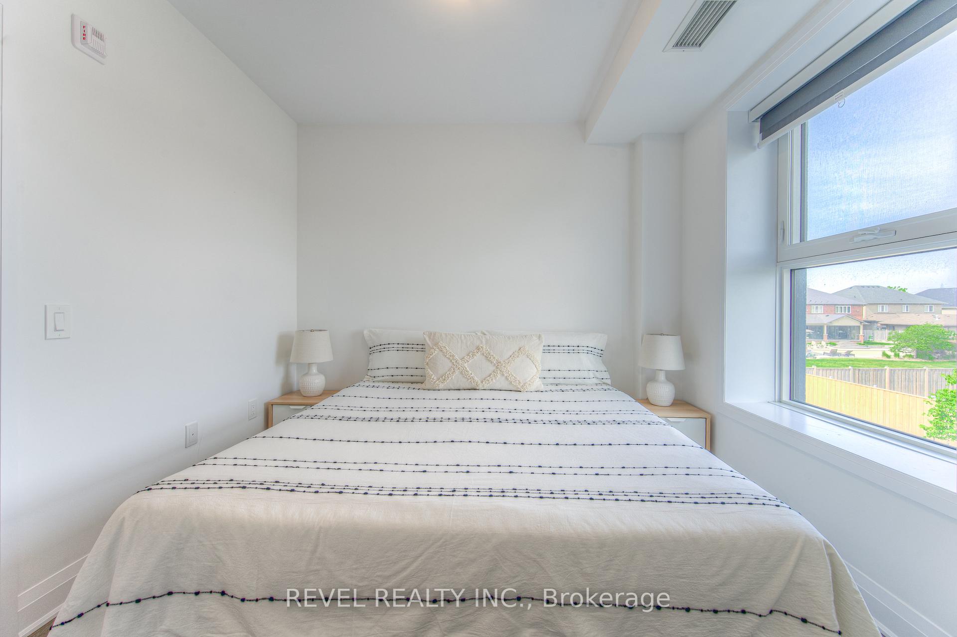 1 Bedroom Condo at 1936 Rymal, Hamilton For sale