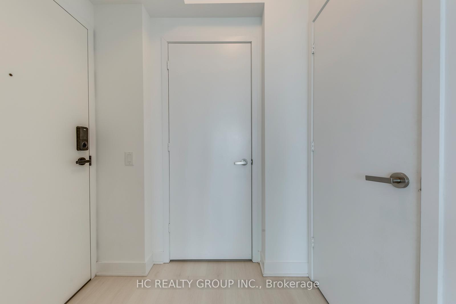 Condo at 3900 Confederation, Mississauga For sale