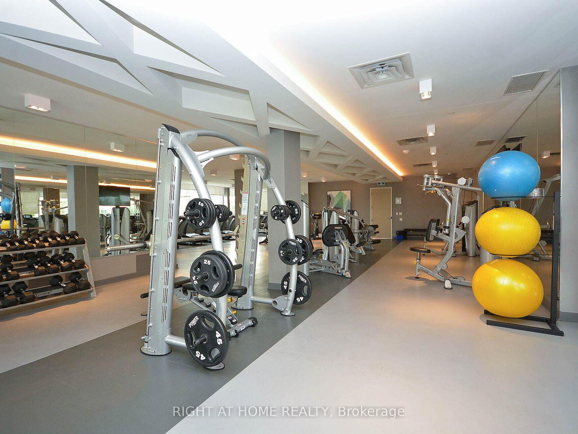 3 Bedrooms Condo at 4655 Glen Erin, Mississauga For sale