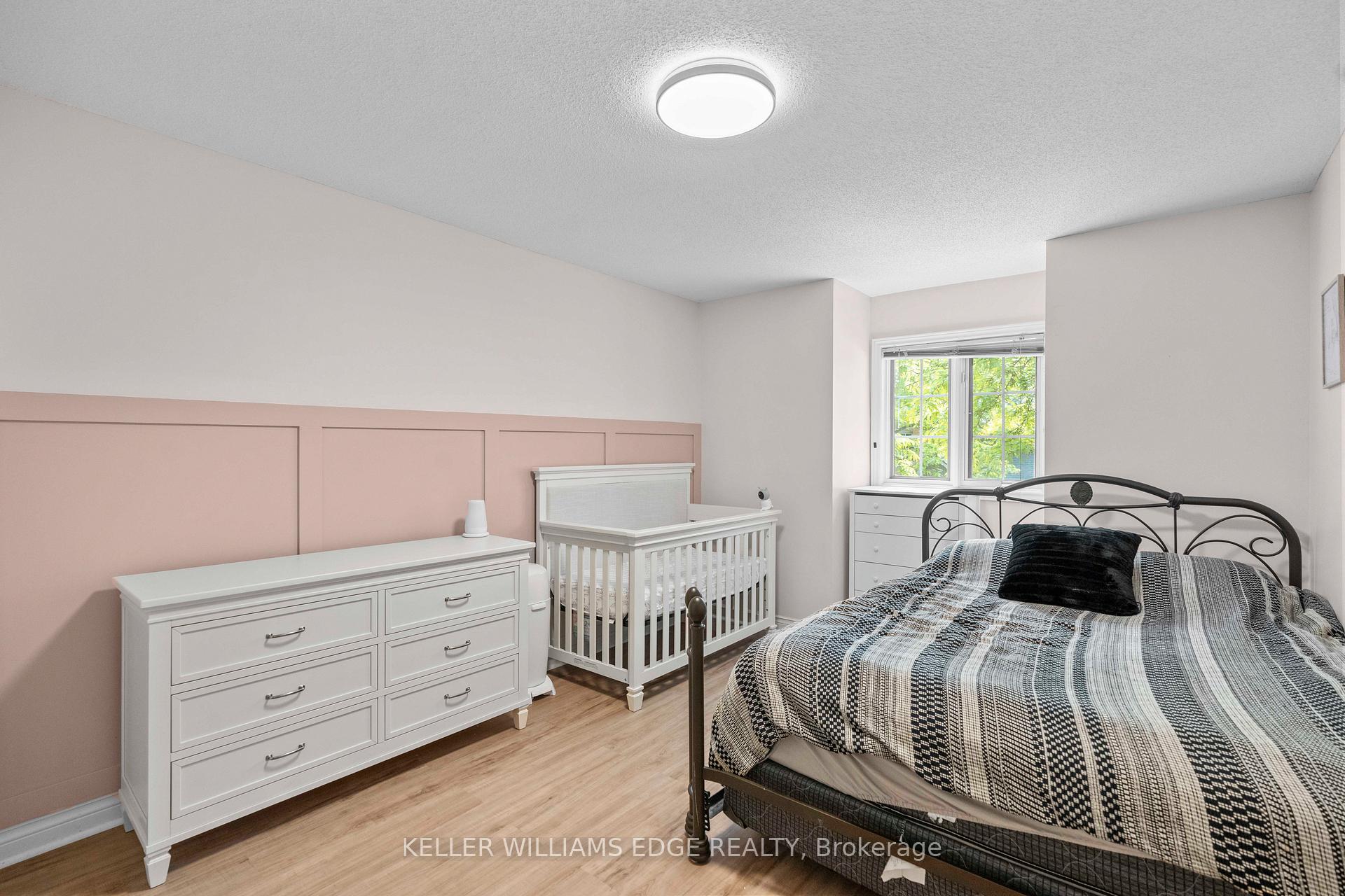 3 Bedrooms Condo at 320 Hamilton, Hamilton For sale