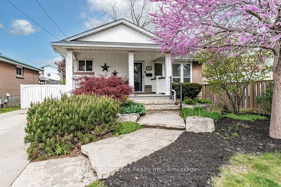 376 East 18th