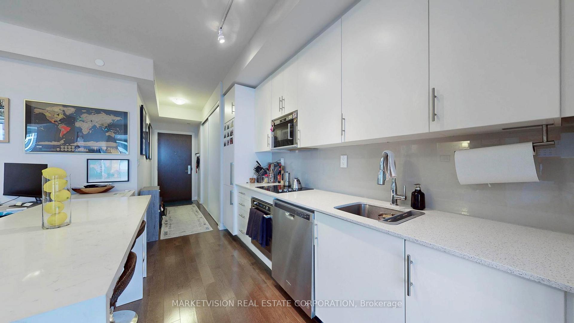 1 Bedroom Condo at 460 Adelaide,  Toronto For sale