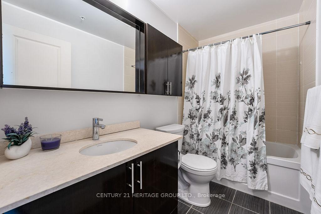 2 Bedrooms Condo at 85 North Park, Vaughan For sale