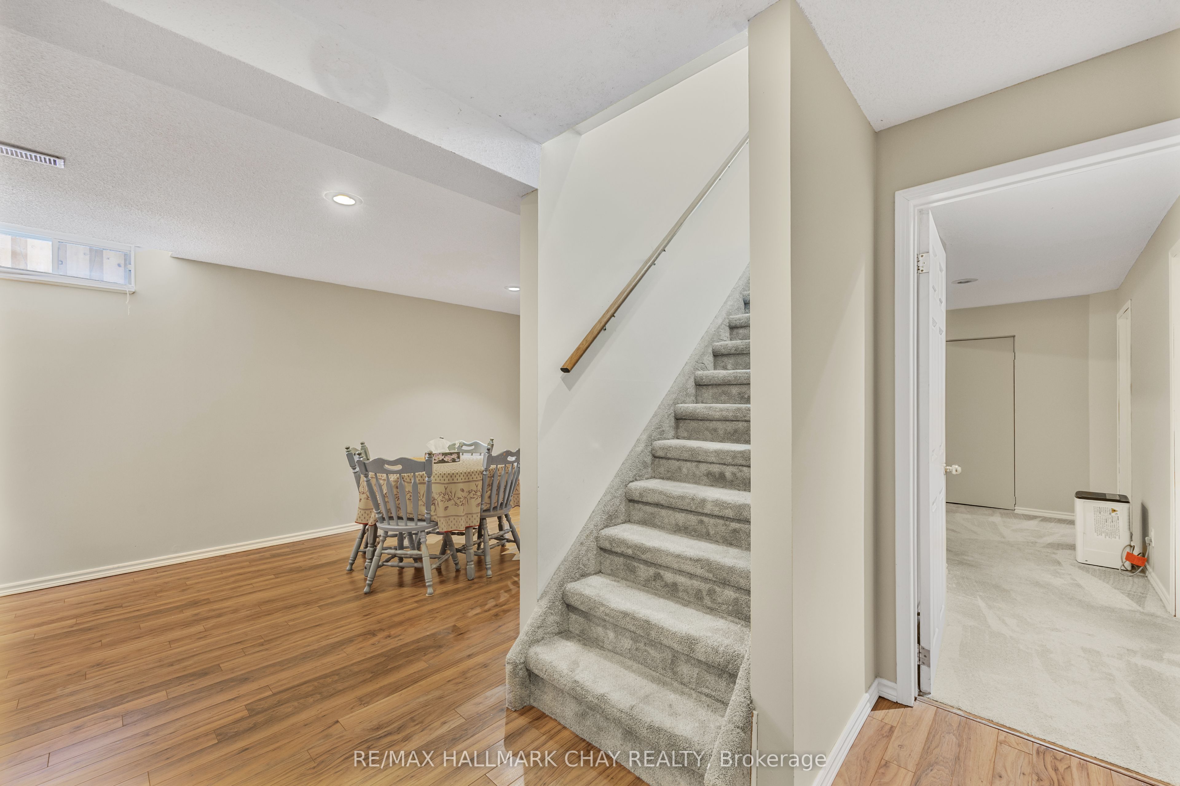 23 Grasett Crescent