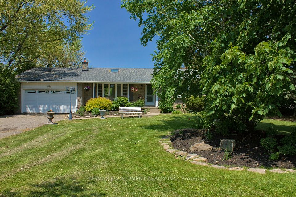 2126 Golf Club Road