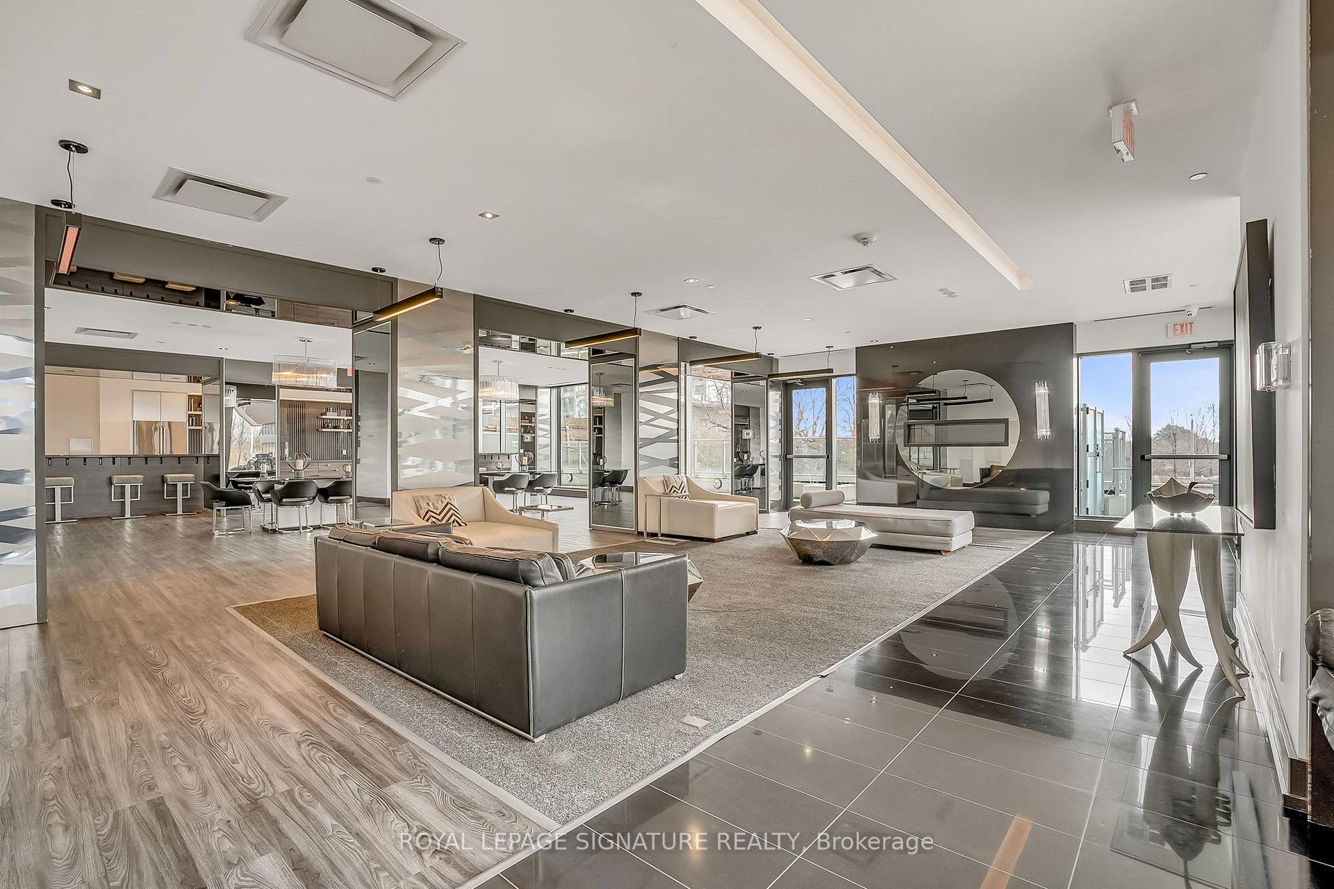 1 Bedroom Condo at 33 Shore Breeze,  Toronto For sale
