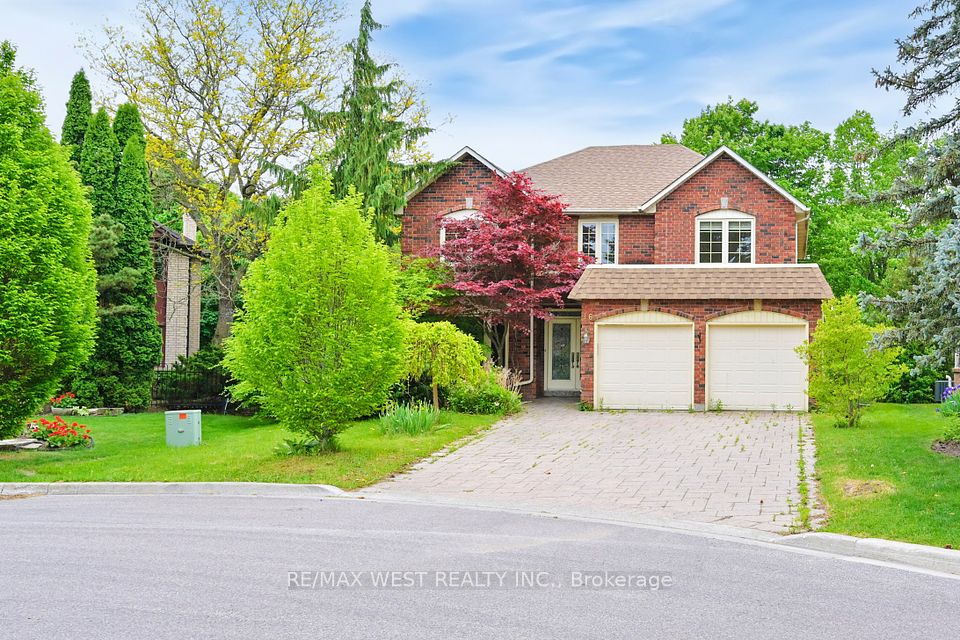 16 Prince Edward Boulevard