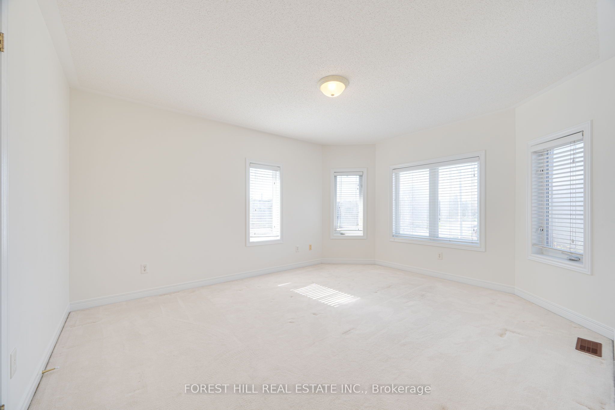 1 Karina Road