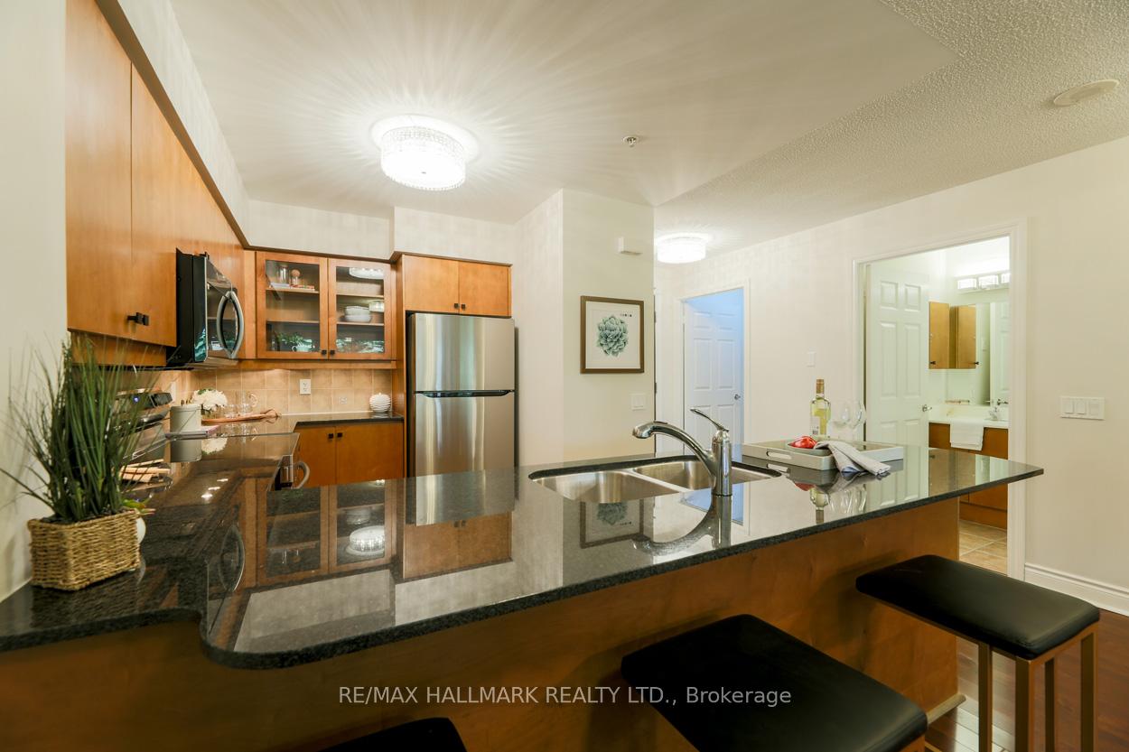 1 Bedroom Condo at 12 Rean, Toronto For sale