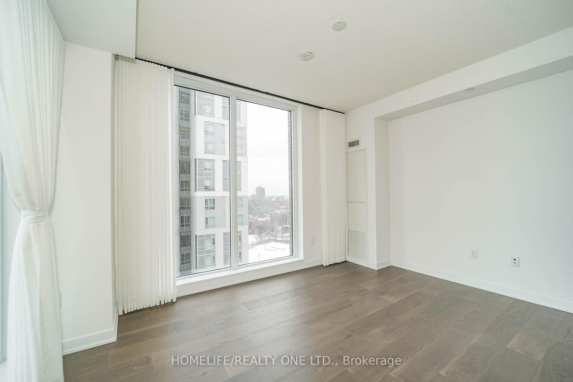 4 Bedrooms Condo at 130 River, Toronto For sale