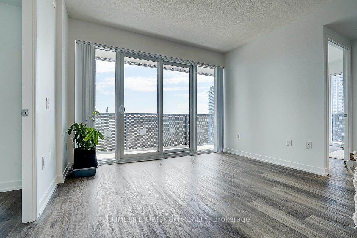 3 Bedrooms Condo at 55 Cooper, Toronto For sale