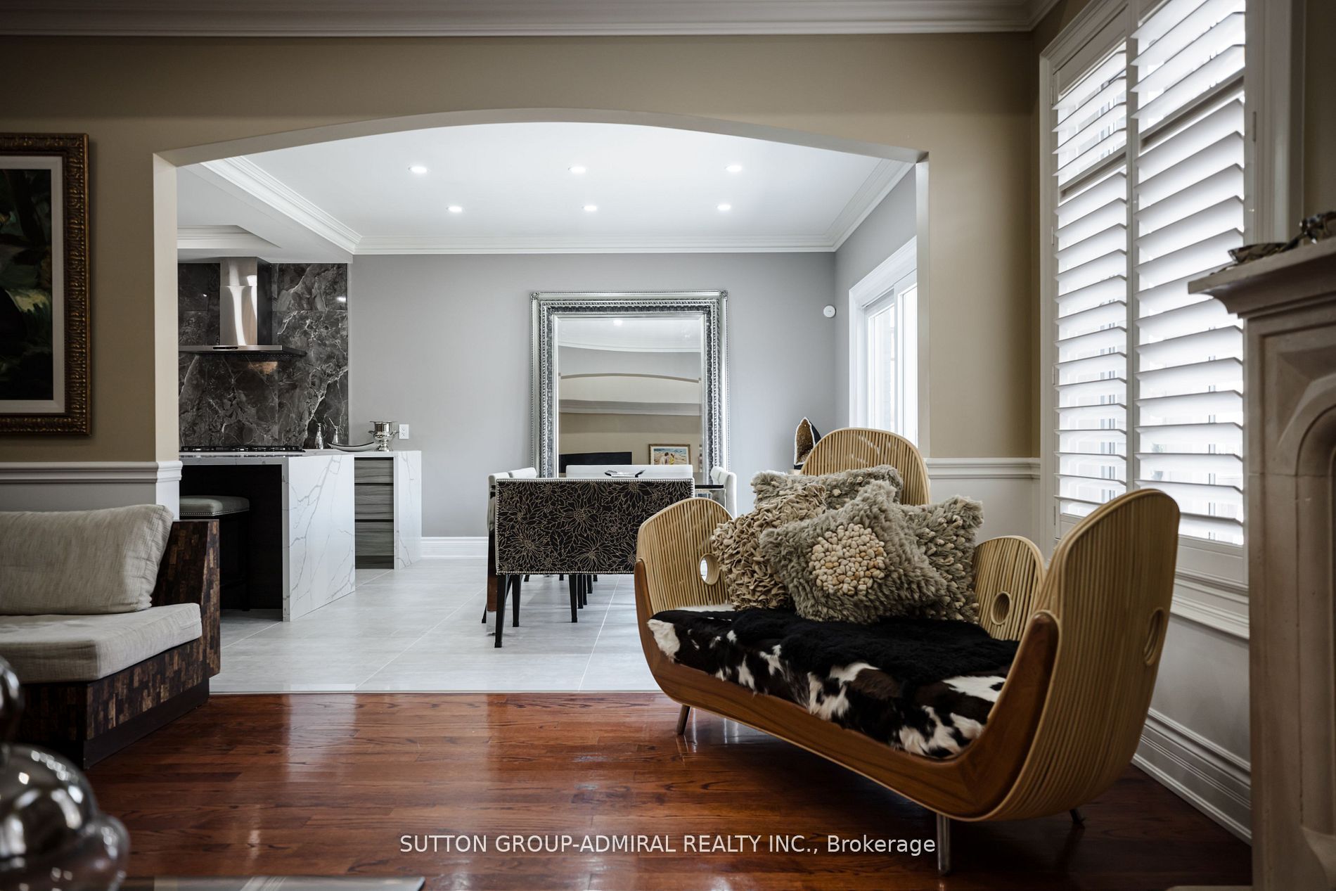 62 Bond Crescent