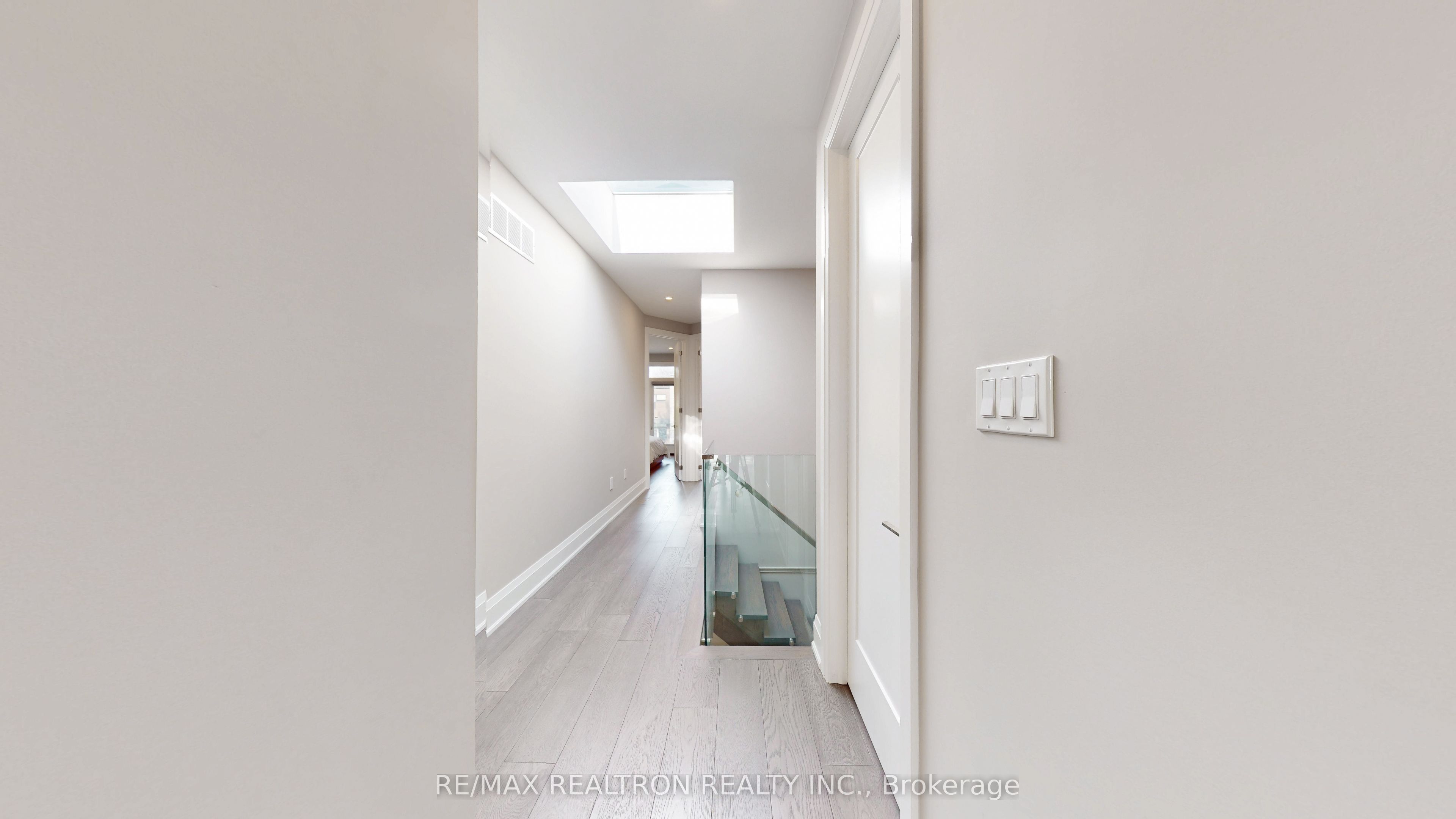 25-A Tecumseth Avenue, Mississauga, ON L5G 1K5