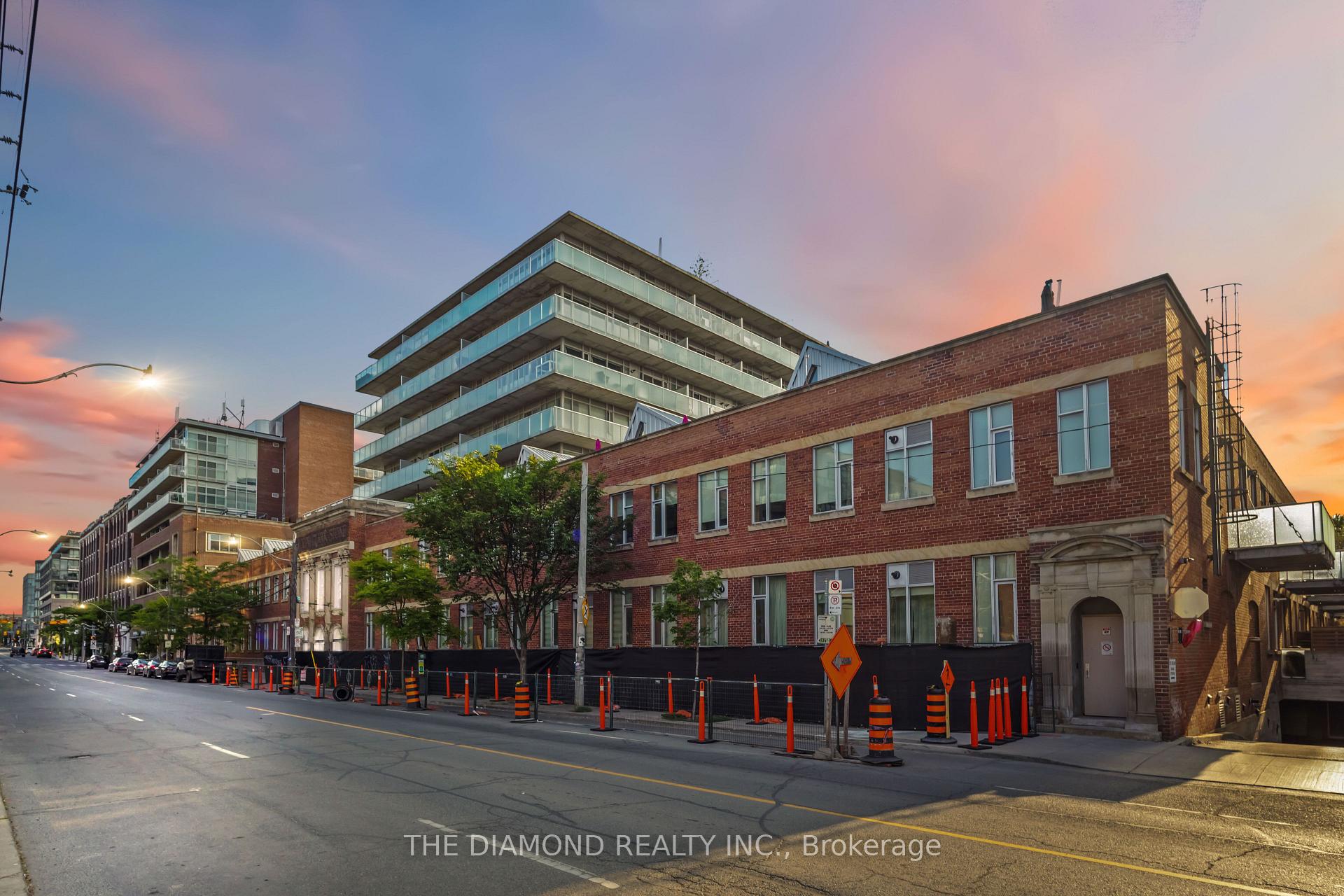 2 Bedrooms Condo at 201 Carlaw, Toronto For sale