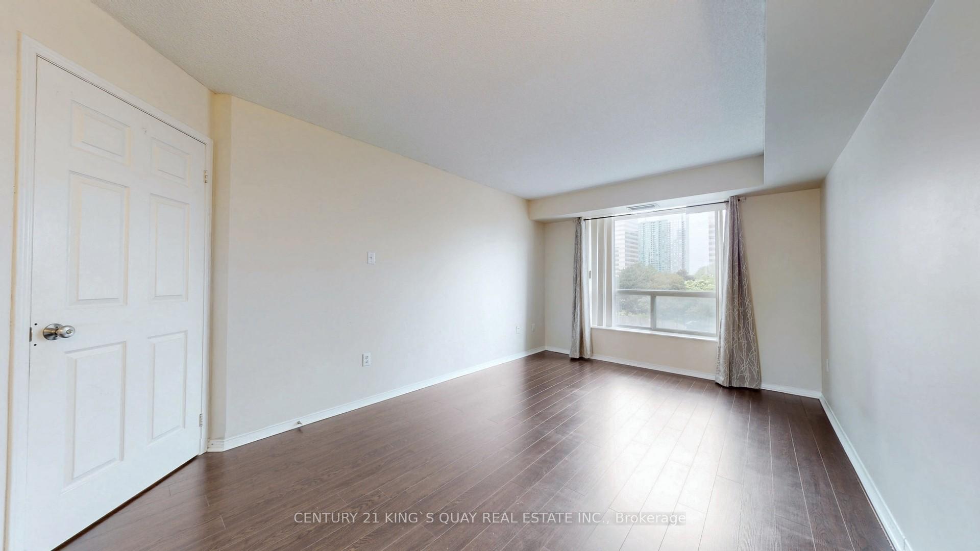 2 Bedrooms Condo at 18 Pemberton, Toronto For sale